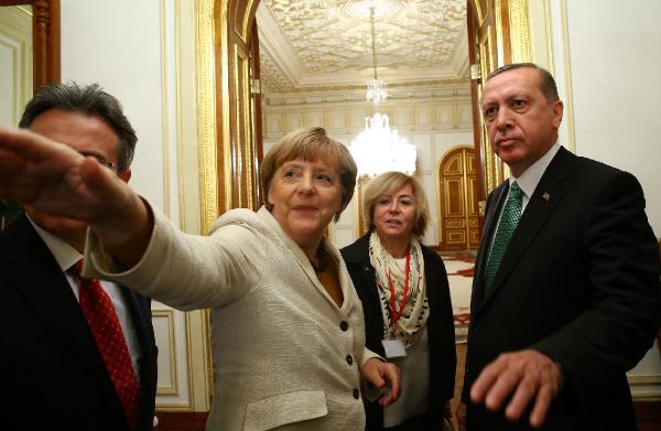 Merkel'in ziyareti Alman basınında