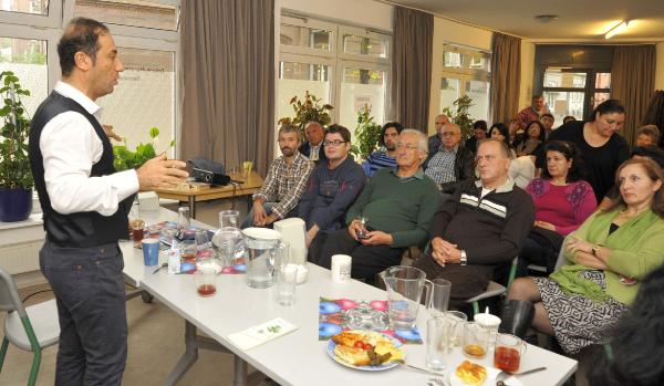 Türk doktordan 'kültüre hassas terapi merkezi' projesi