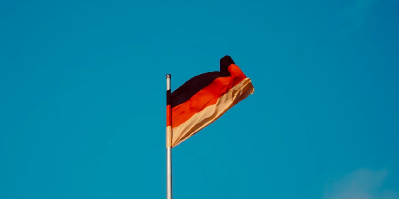 Alman şirketlerinin yaklaşık yüzde 40'ı 2023'te üretimde düşüş bekliyor