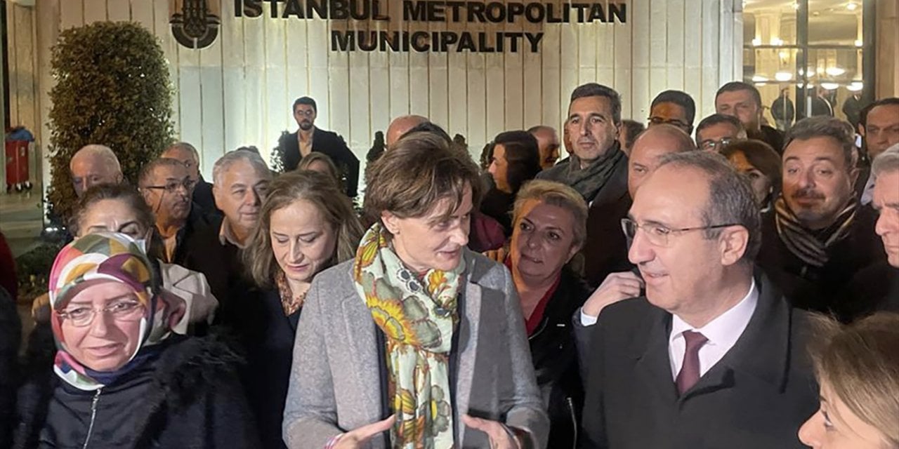 CHP üyeleri İmamoğlu hakkında açılan davaya tepki gösterdi