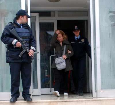 Ayrılık tartışmasında sevgilisini öldürdü