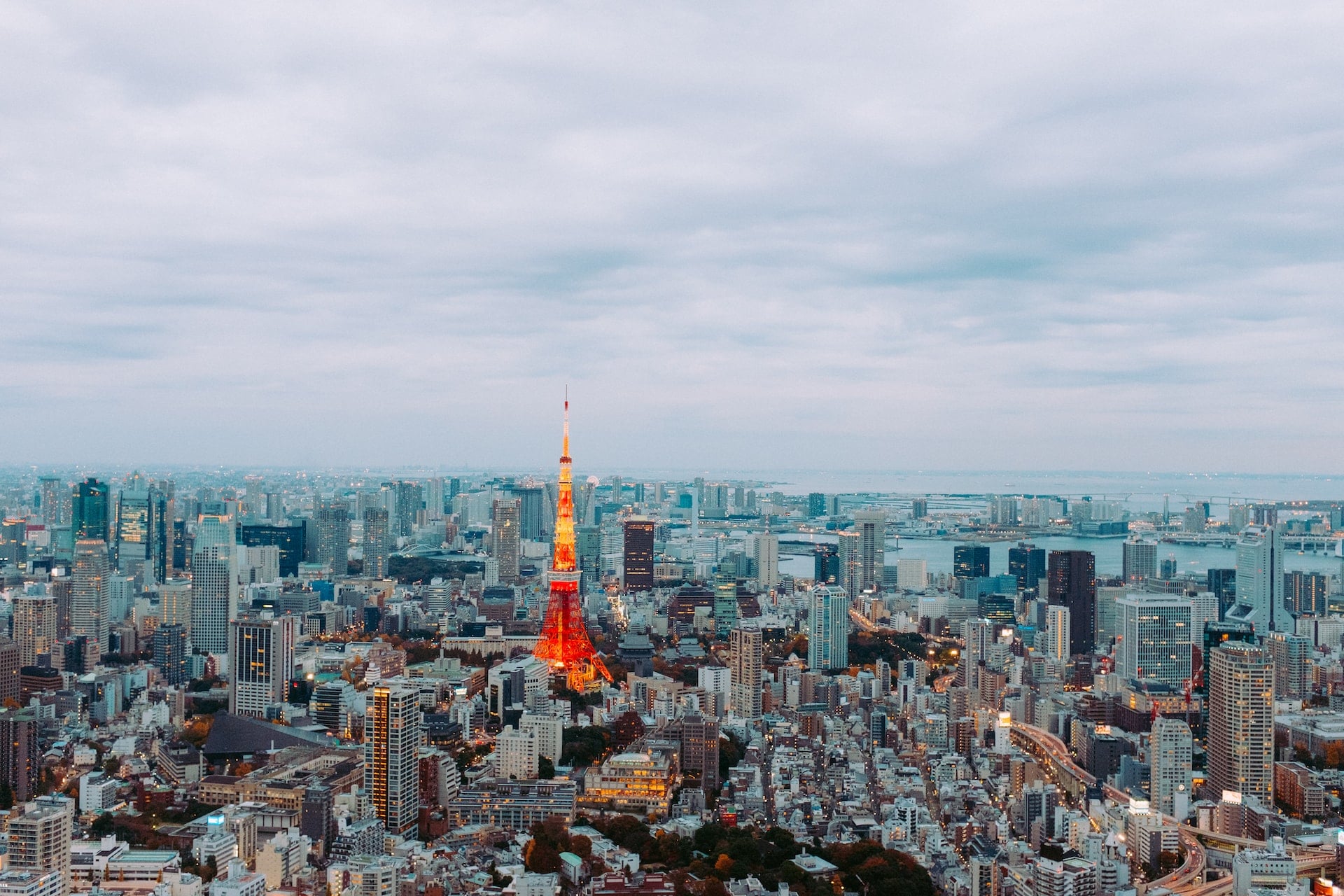 Tokyo'da ikinci çocuklar için ücretsiz bakım hizmeti verilecek