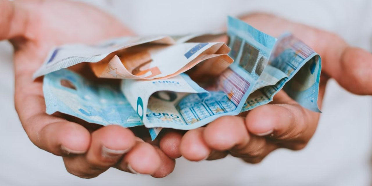 Hırvatistan'da bugün itibarıyla sadece euro kullanılmaya başlandı