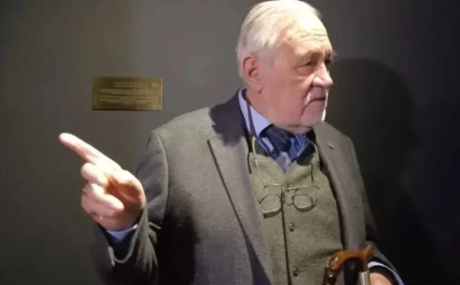 İlber Ortaylı: Kadınlar sarayda tangayla geziyor