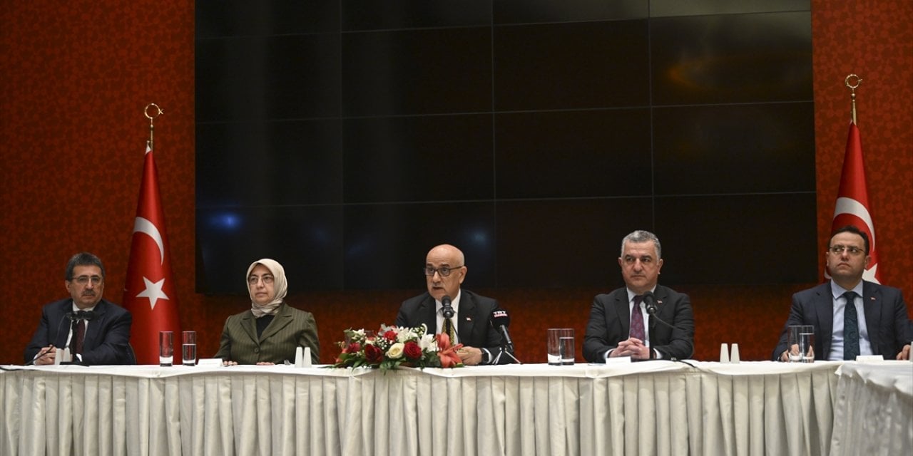 Tarım ve Orman Bakanı Kirişci Berlin'de