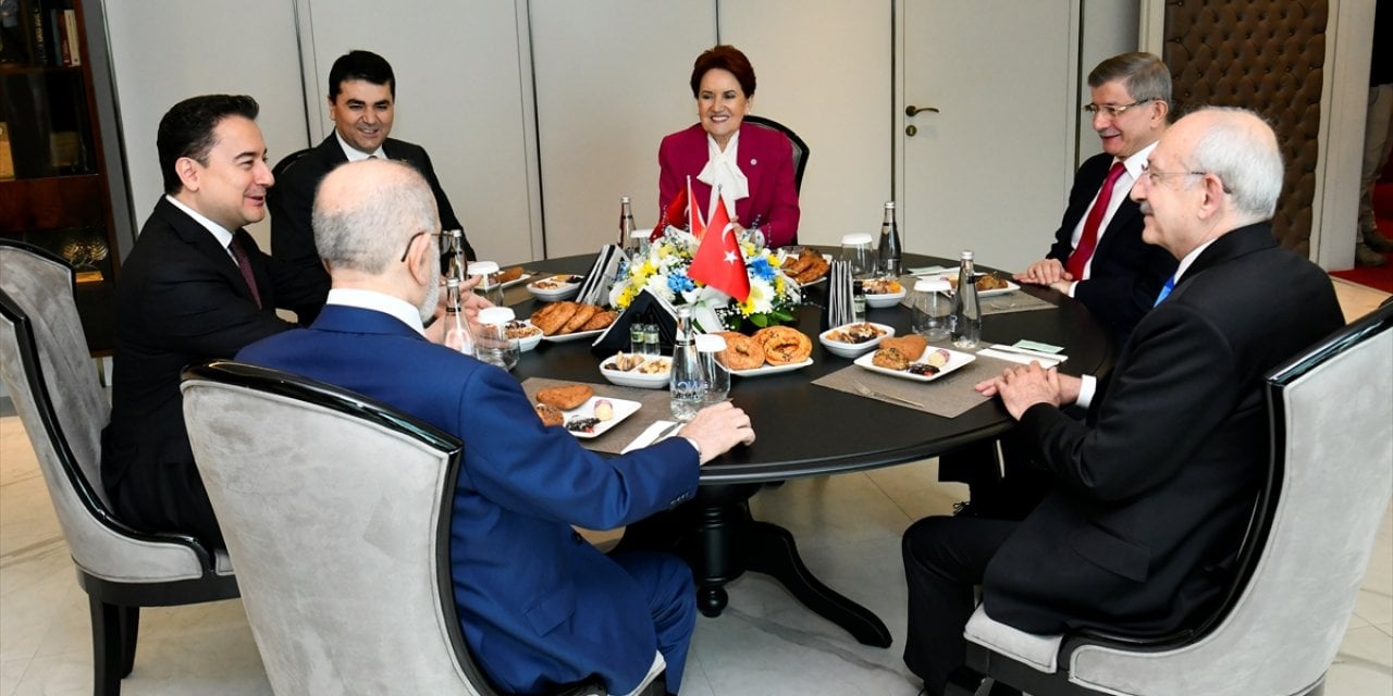 Altılı masanın 11'inci toplantısı sona erdi! ‘Kabul etmiyoruz’ diyerek duyurdular!
