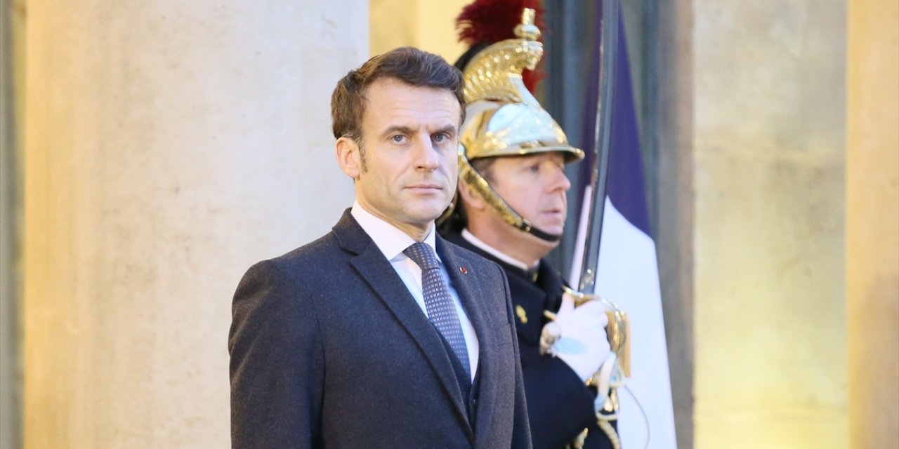 Macron: Rusya ile konuşmaya devam edeceğim