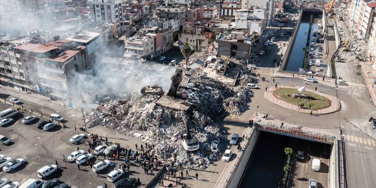 İspanya hükümeti, deprem bölgesinde hastane kuracak