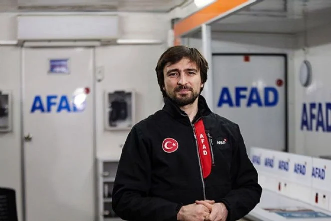 AFAD’ın eski başkanı Dr. Mehmet Güllüoğlu acilen Tanzanya'dan göreve getirildi