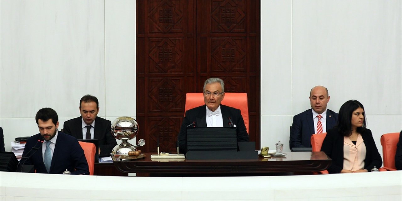 Siyasi parti genel başkanlarından vefat eden Deniz Baykal için taziye mesajı