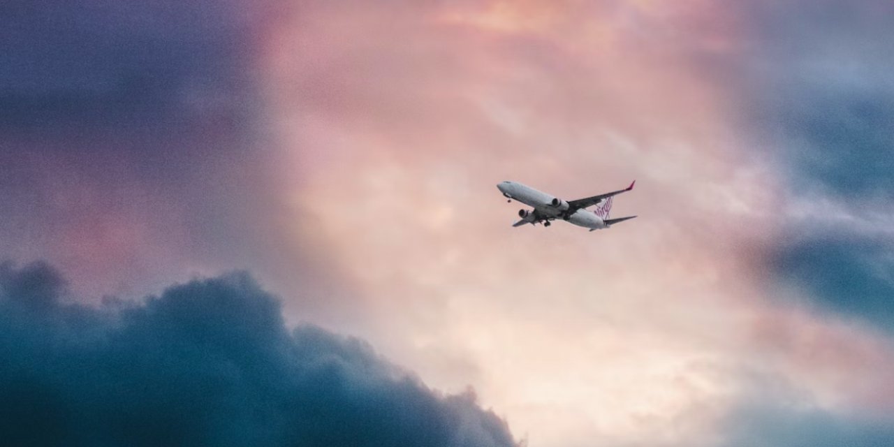 Frankfurt'tan yola çıkan uçakta panik anları: Türbülansa giren uçakta 20 kişi yaralandı