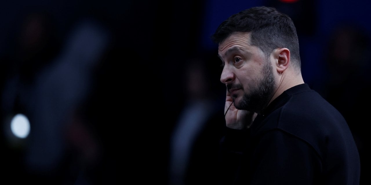 Zelenskiy, istihbarattaki bazı yöneticileri görevden aldı