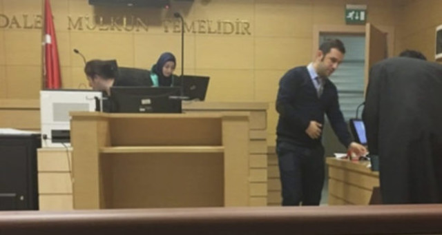 Türkei: Erste Richterin mit Kopftuch
