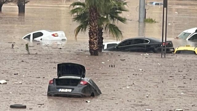 Deprem bölgesinde sel: Kahramanmaraş'ta çadırlar suyla dolu