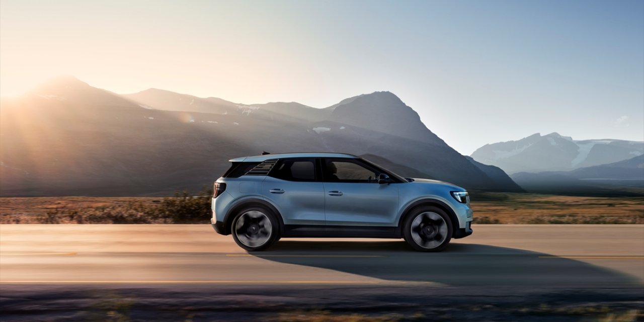 Ford, Almanya'da ürettiği elektrikli yeni modeli Explorer'ı tanıttı