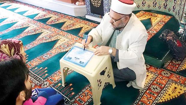 Camide ‘belgeli’ dini nikah