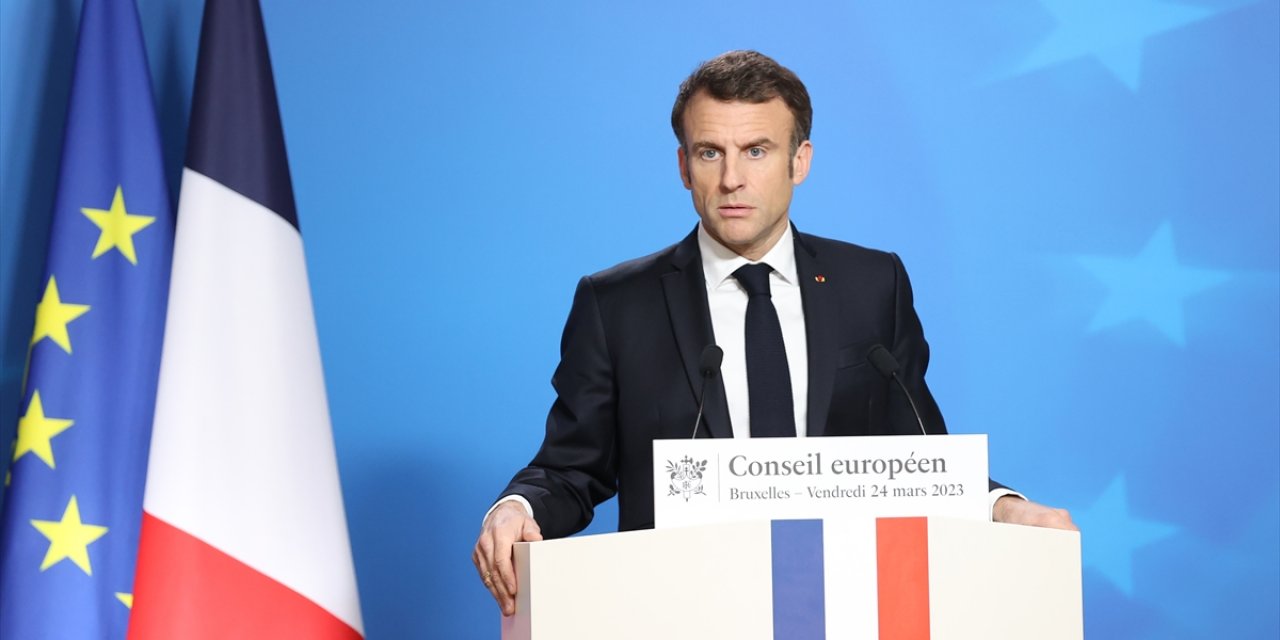 Fransa'da emeklilik reformu karşıtı gösteriler sürerken Macron sendikalara el uzattı