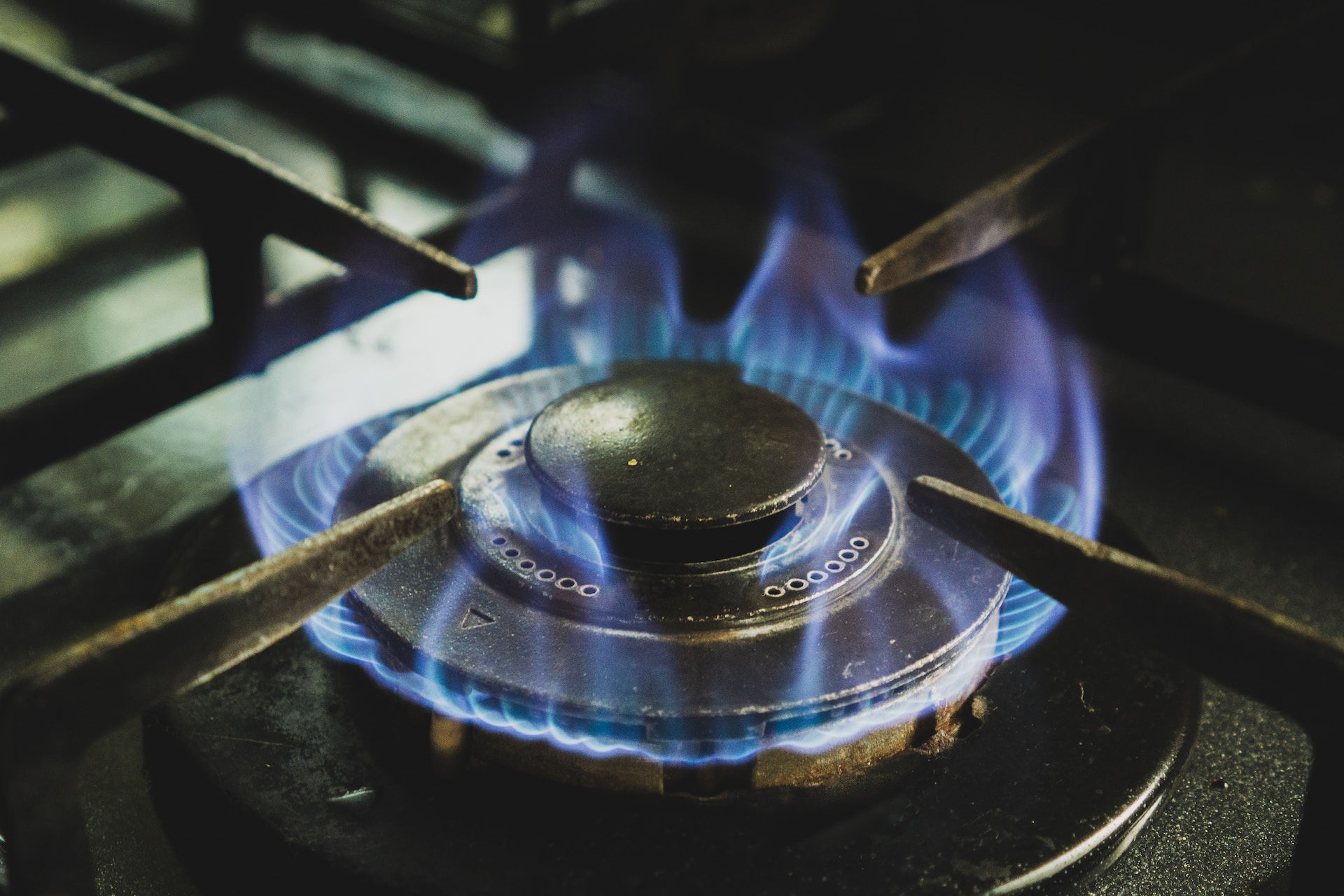 Avrupa'da gaz fiyatları haftaya yükselişle başladı