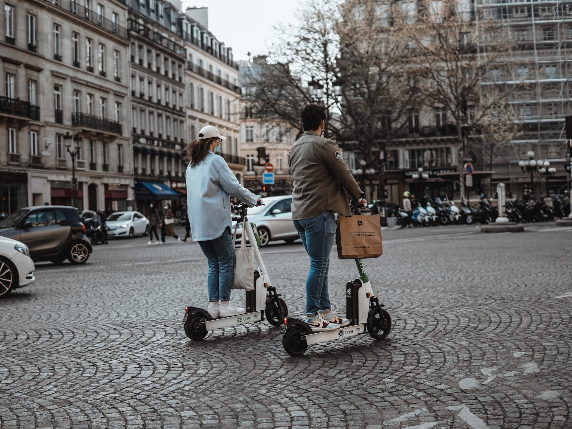 Parisliler elektrikli skuterler için referanduma gidiyor