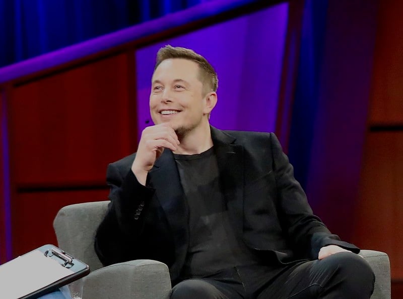 Elon Musk'ın  maaşını Çin Komünist Partisi'nin ödediği iddia edildi
