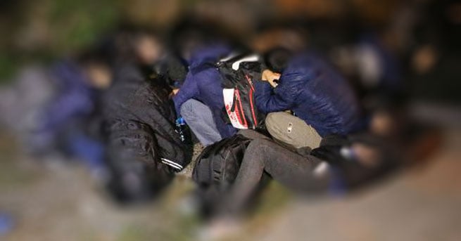 Almanya'da sığınmacı merkezine taşlı saldırı