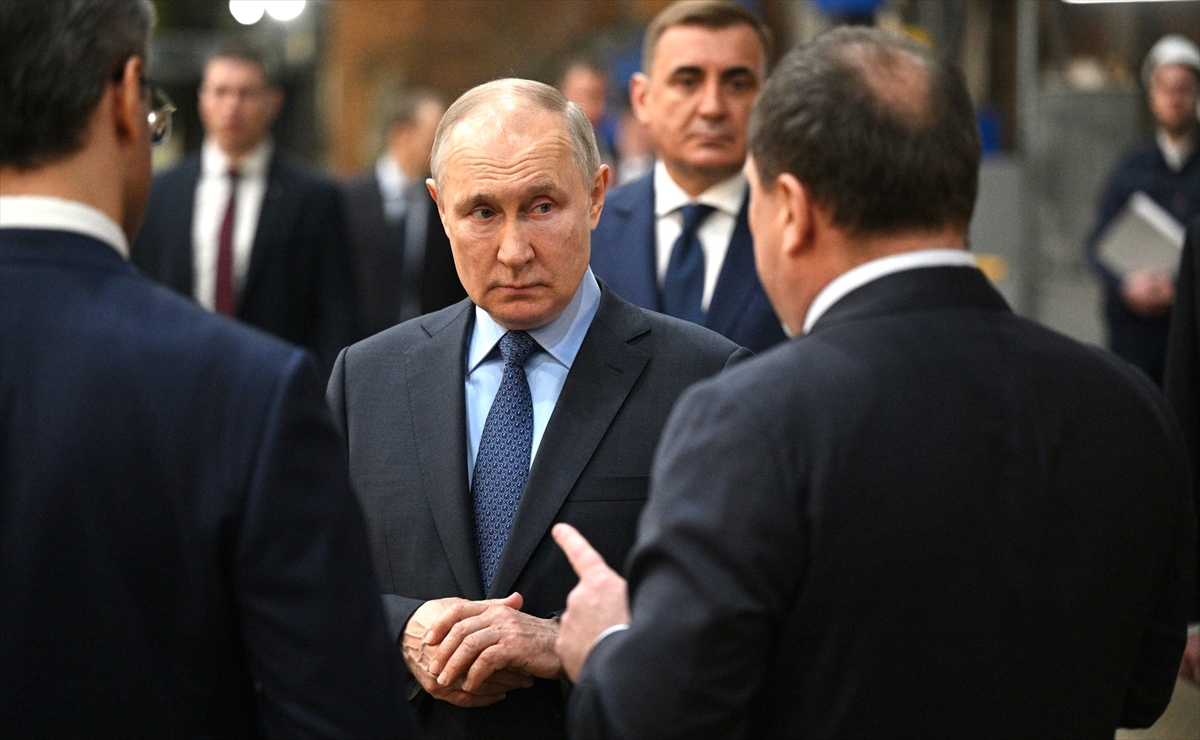 Putin, o ülkeye giderse tutuklanacak!