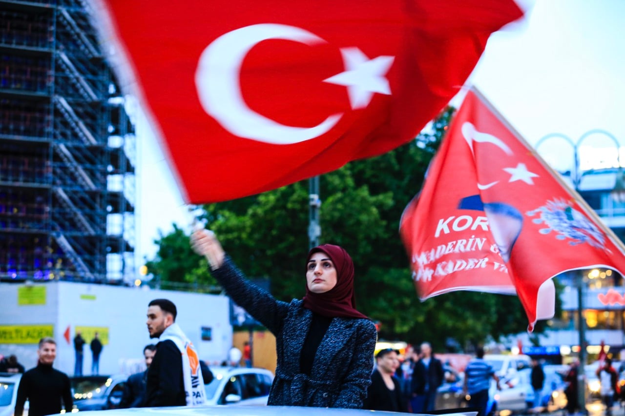 Kadınlar AK Parti'den uzaklaşıyor