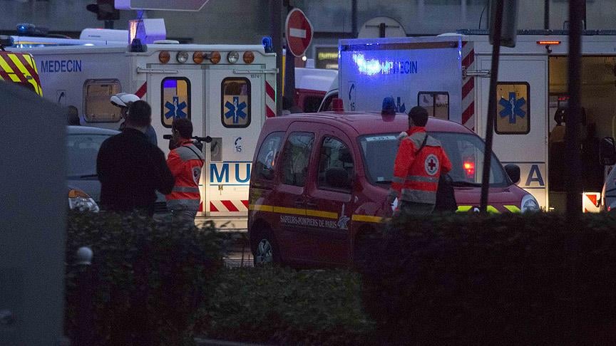 Paris'te 4 ayrı bombalı ve silahlı saldırı: Çok sayıda ölü ve yaralı var