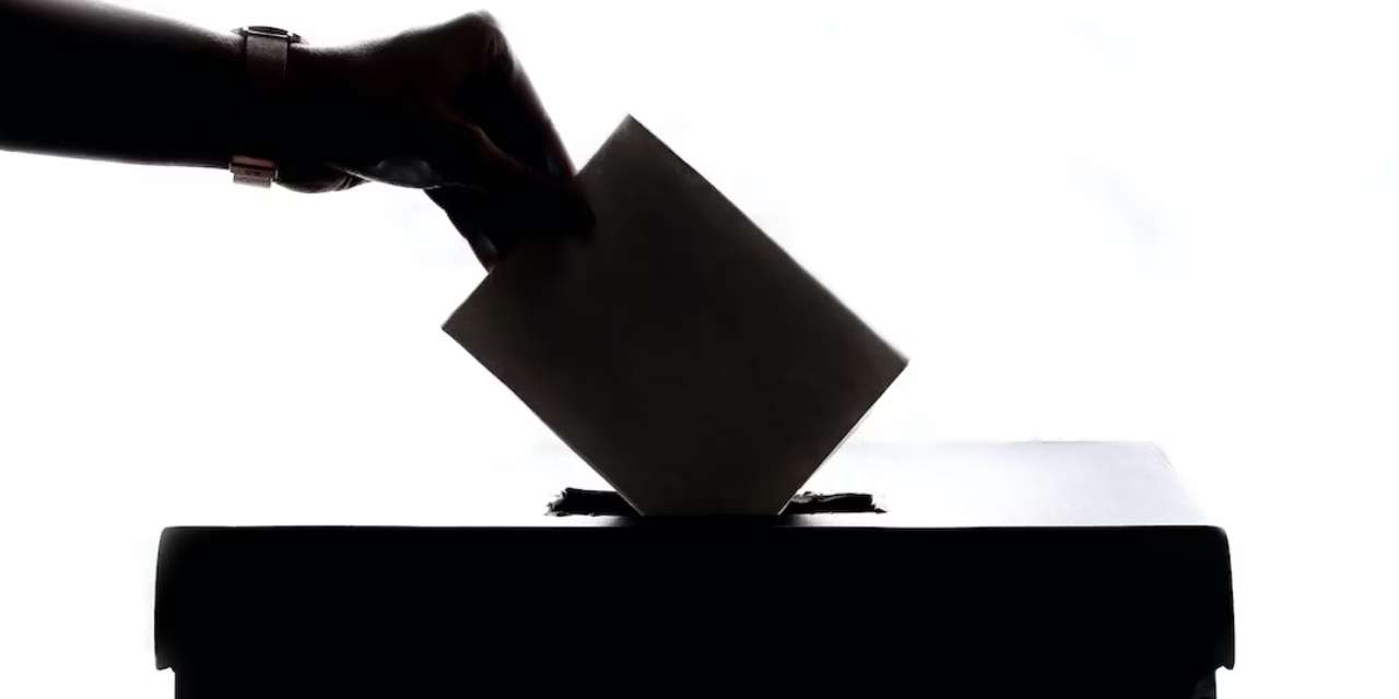 Dışişleri Bakan Yardımcısı Serim, yurt dışında sandığa gidilmesinin önemini vurguladı