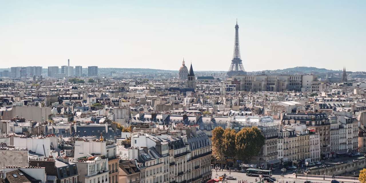 Reform karşıtı gösterilerin Paris'e bedeli büyük oldu