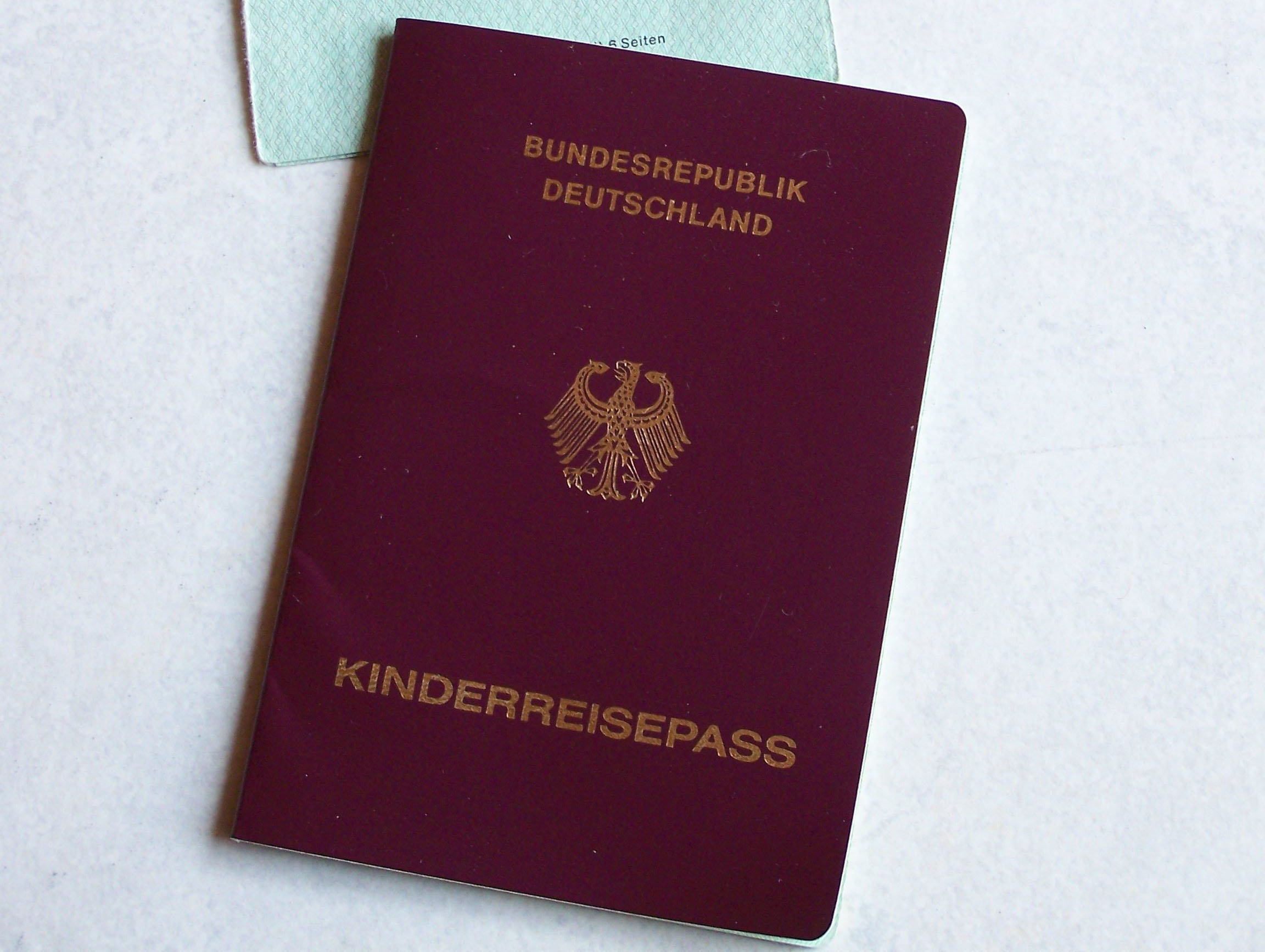 Alman pasaportu, dünyanın en geçerli 2. pasaportu