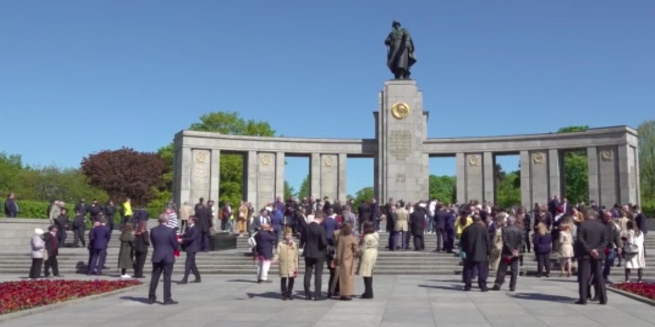 Almanya'da 9 Mayıs Zafer Günü kutlaması