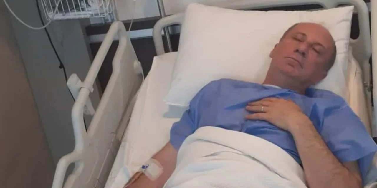 İnce'den hastane fotoğrafı geldi: 'Siyasetin dışındaki bir gündemle meşgulüm'