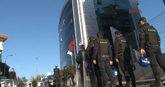 Kaynak Holding'e kayyum atandı