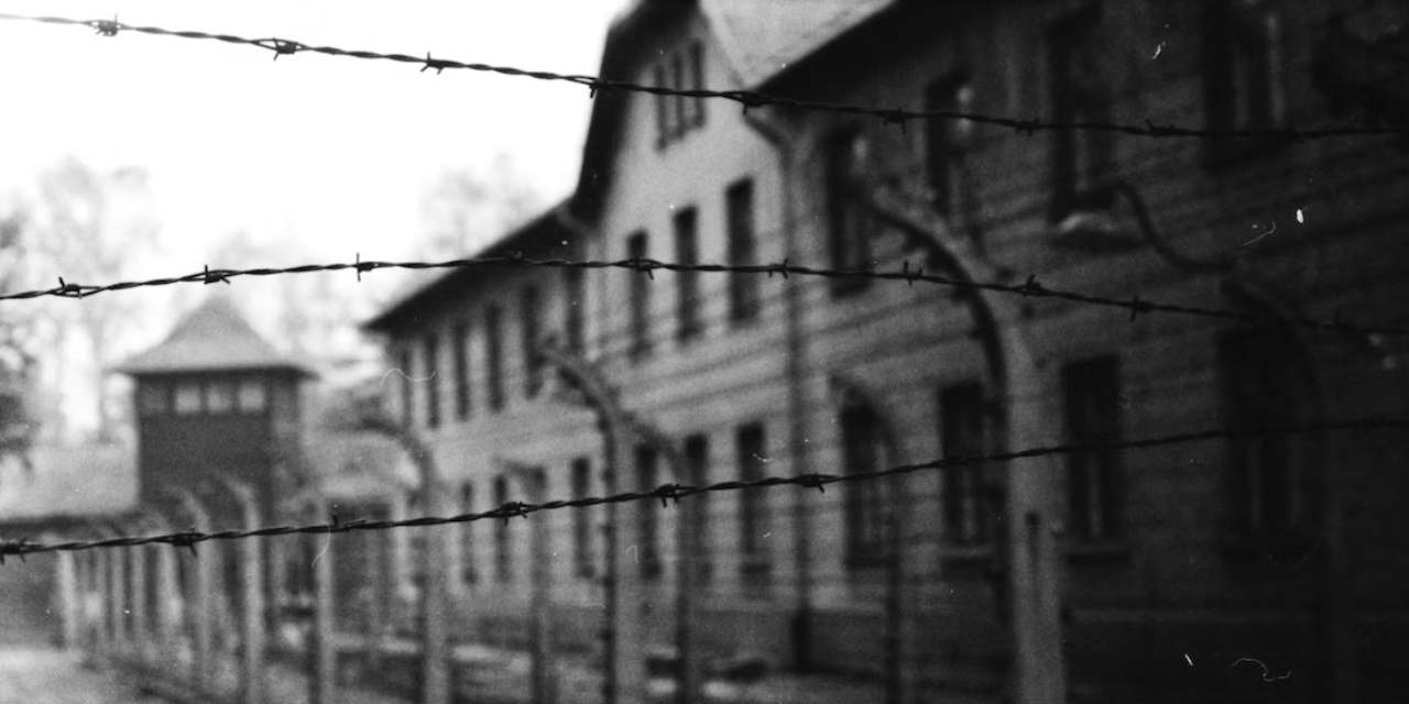 Nazi Almanyası'nın kurduğu en büyük kampta çekilen reklam büyük tepki topladı