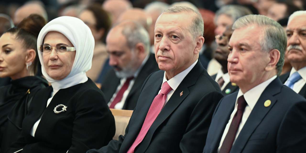 Erdoğan 'Türkiye Yüzyılı'nda tüm dünyayla kucaklaşmak istediğini söyledi