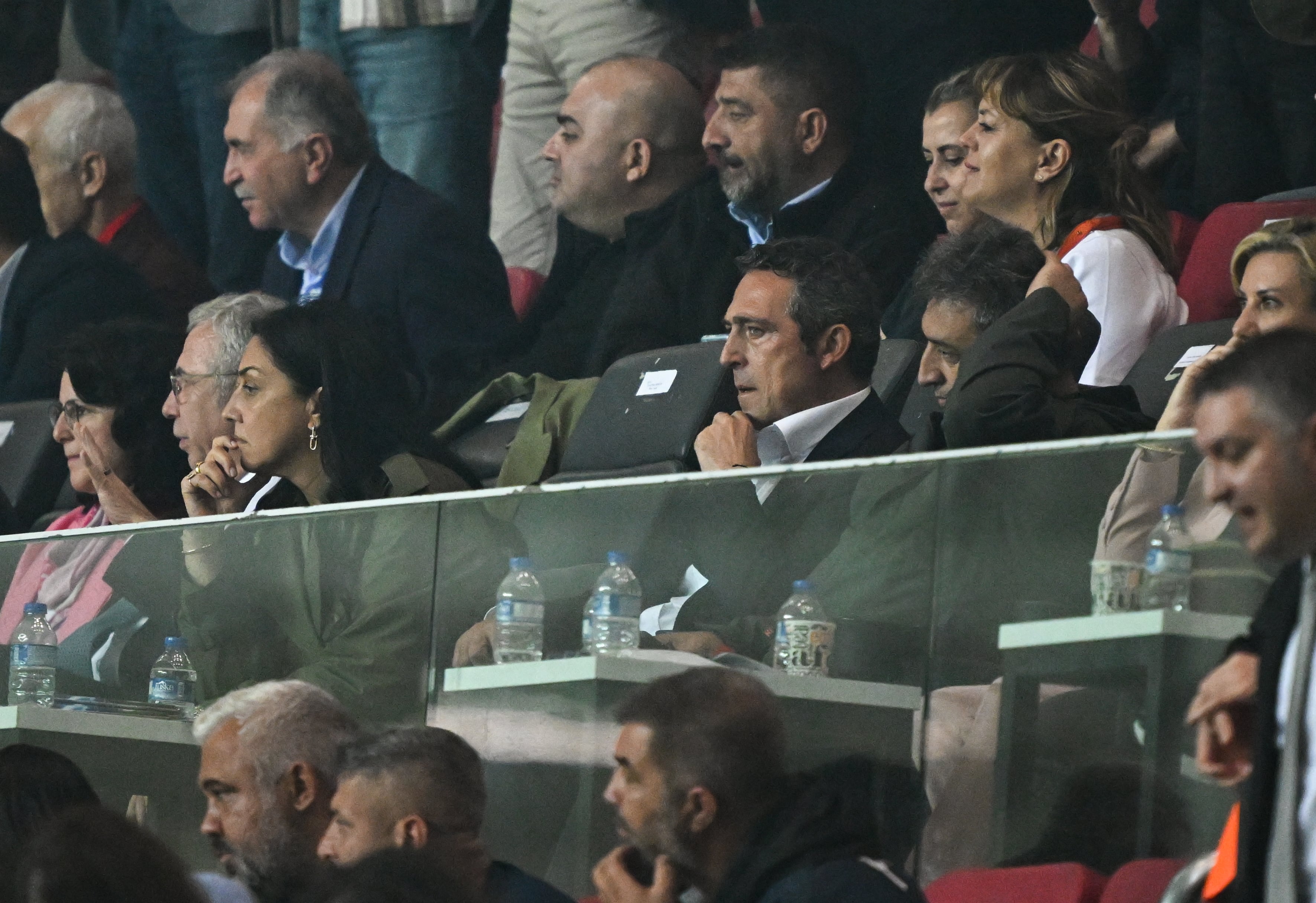 Fenerbahçe taraftarı, Ali Koç’u istifaya çağırdı