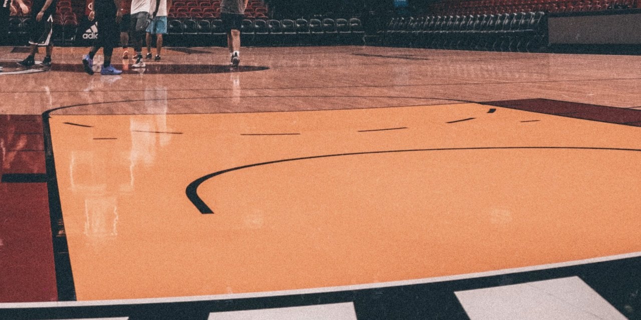 Heat, NBA finalinde skoru eşitledi
