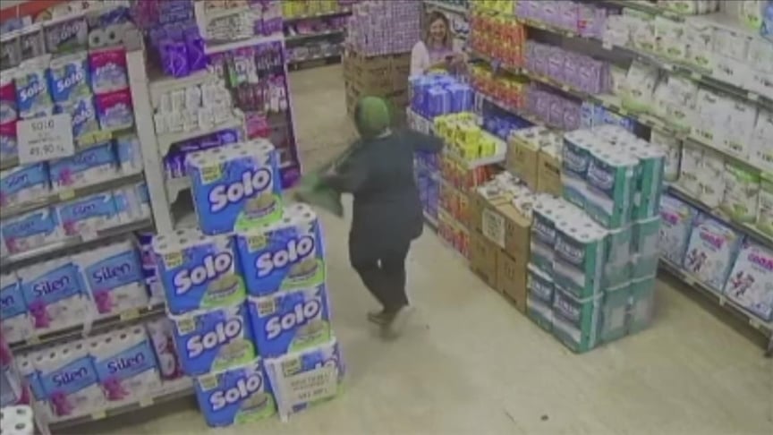 Marketi Bale Sahnesine dönüştüren kadın viral oldu