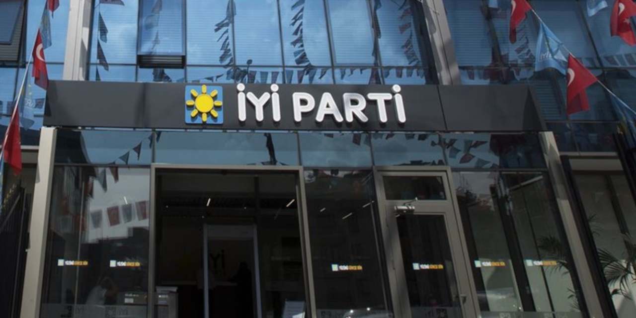 İYİ Parti'de istifa dalgası başladı