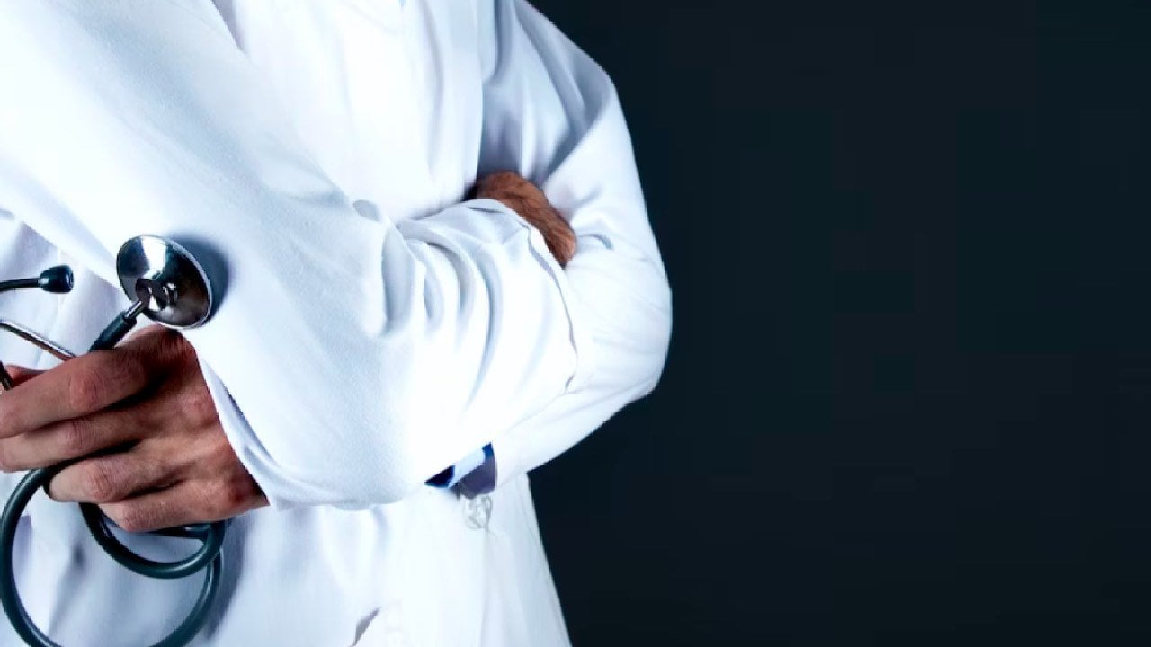 Sağlıkta reform planı: Muayenede 800 euroyu ilk siz ödeyeceksiz!