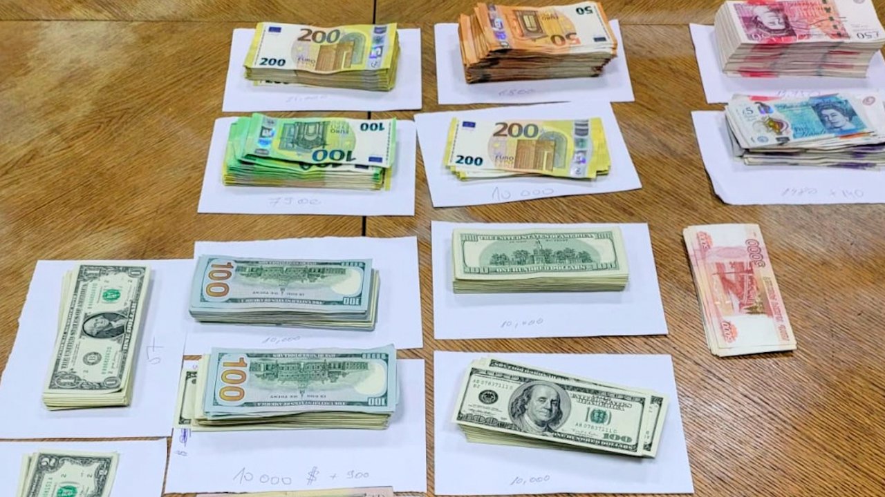 Tarihi gümrük operasyonu: Alman plakalı araba milyonlarca Euro kaptırdı!