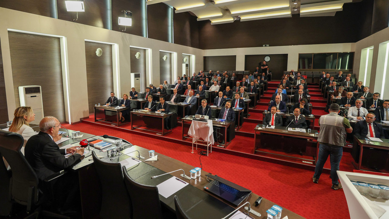 Kılıçdaroğlu’nun 8 saat süren CHP başkanları toplantısında neler oldu