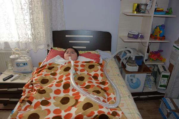 Muhammet'in umudu, Almanya'da tedavi