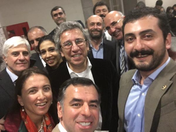 Can Dündar'ın tutuklanması Alman basınında