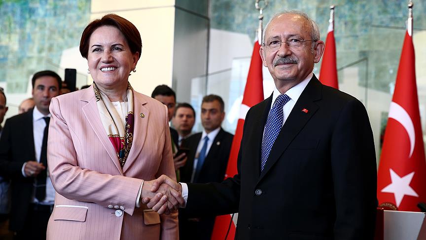 Kılıçdaroğlu, Akşener’i tebrik etti