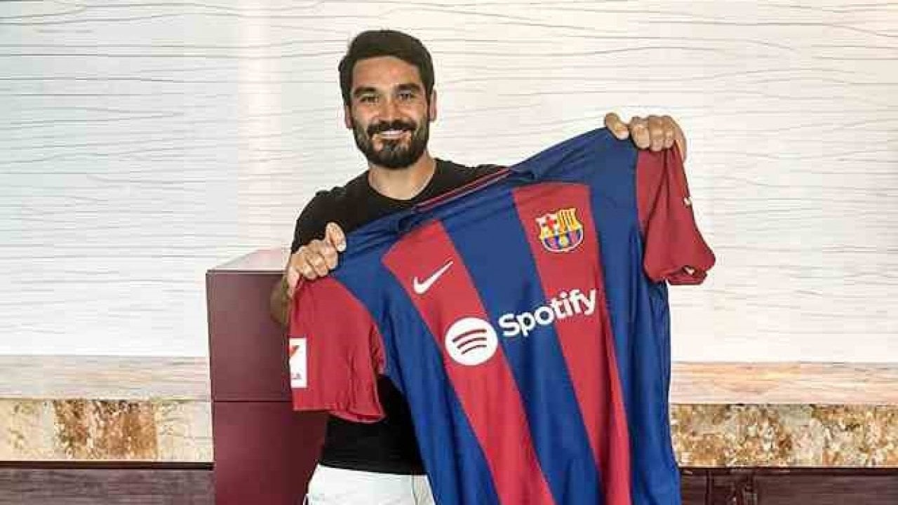 İlkay Gündoğan, Barcelona'ya imzayı attı