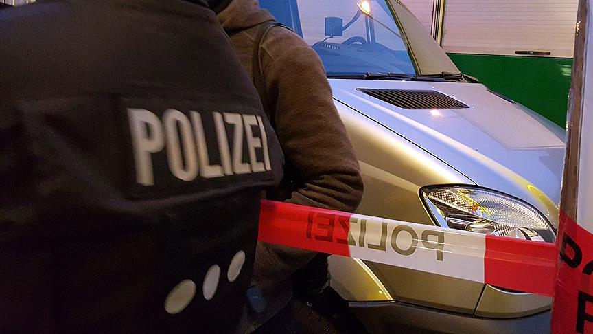 Alman polisi, köpeği tutukladı