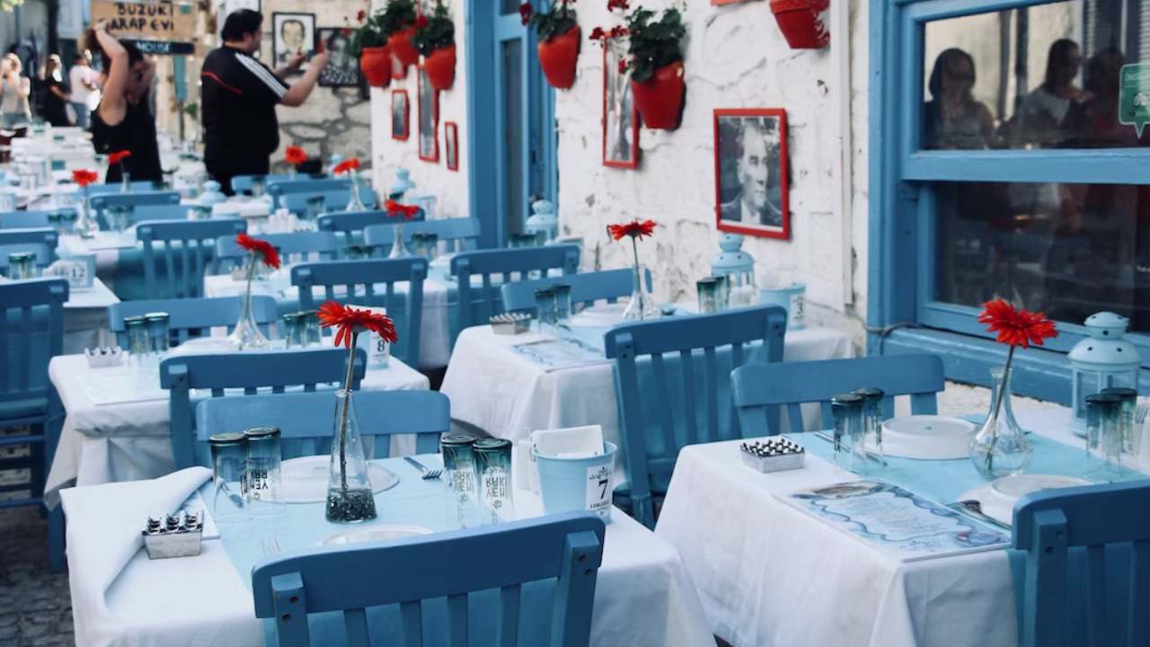 Türkiye'deki tatil beldelerinde fiyatlar el yaktı! En ucuz meze 100 TL...