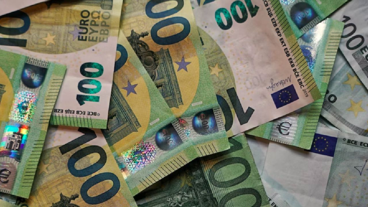 63 yaşındaki adam dolandırıcılar 50 bin Euro kaptırdı!